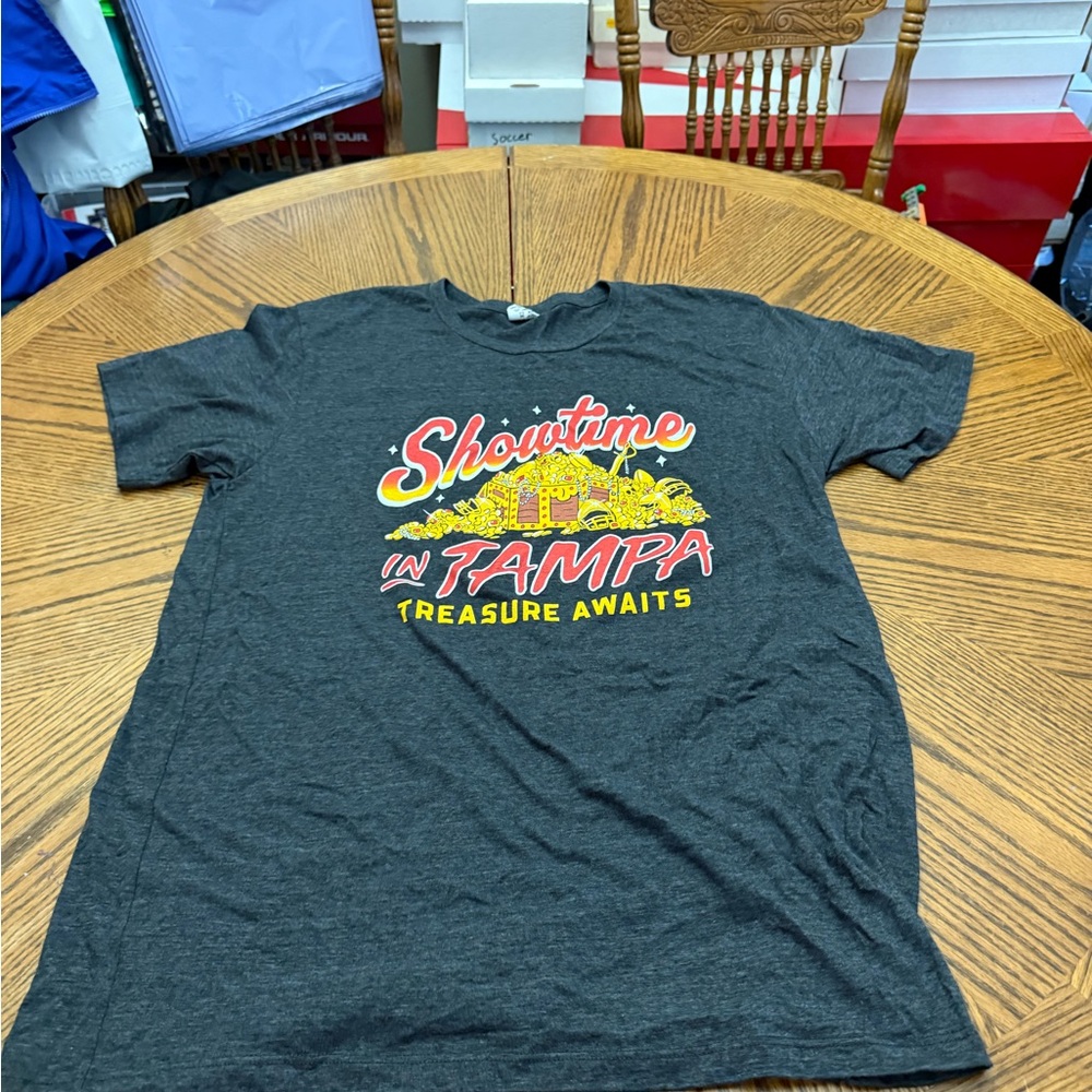 Charlie Hustle KC Chiefs Super Bowl Gray Showtime in Tampa Men's Tee